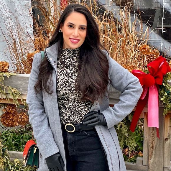 Meet your Posher, Randa - Picture 1 of 1